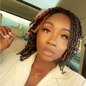 Meet your Posher, Kendra